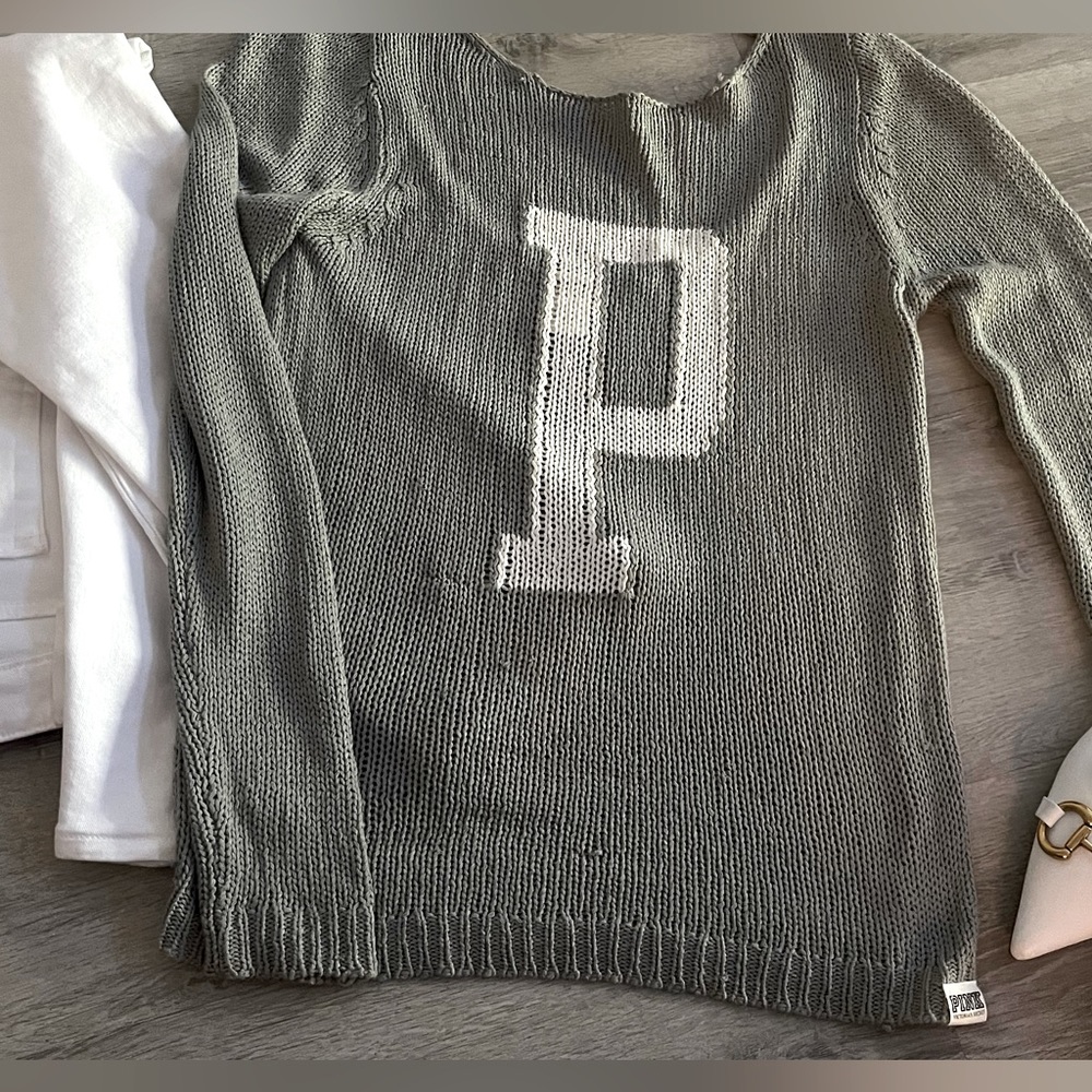 Victoria Secret Summer Sweater  Knit size S - Picture 2 of 10